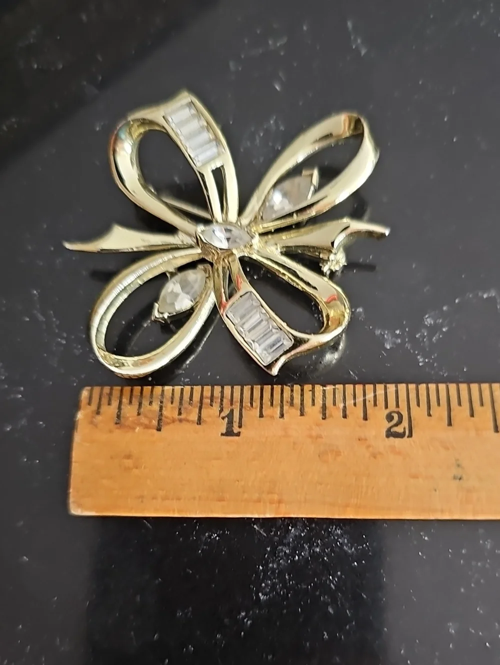 Vintage Goldtone Brooch